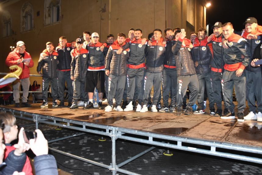 La festa del Termoli calcio in piazza Sant'Antonio