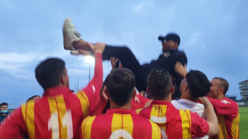 L'ultimo abbraccio al Termoli calcio in Eccellenza, ora si punta ancora più in alto