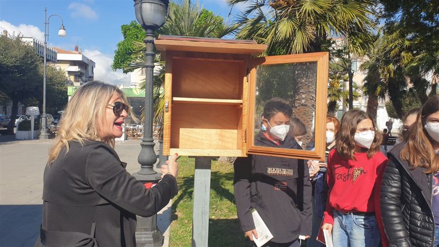 La città che legge: in piazza Monumento la festa dei libri