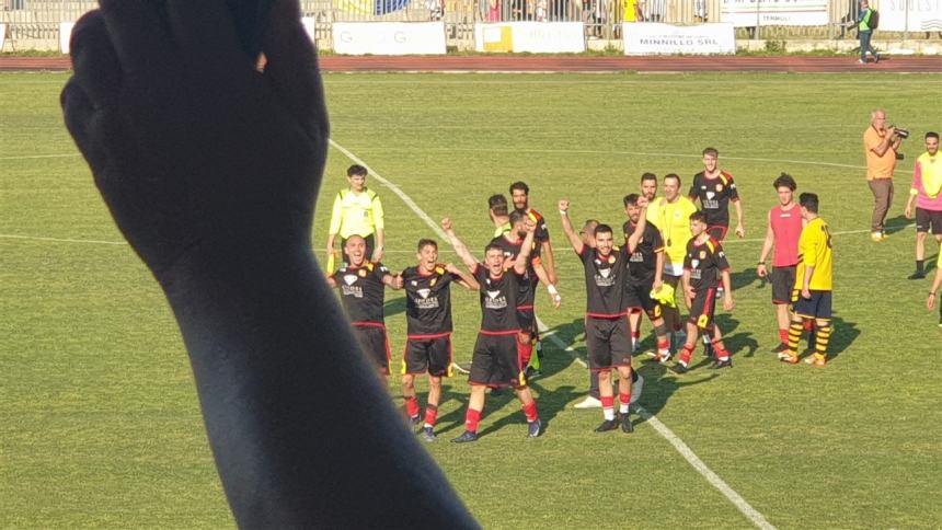 Stagione infinita per il calcio termolese, Termoli 2016 centra la finale playoff