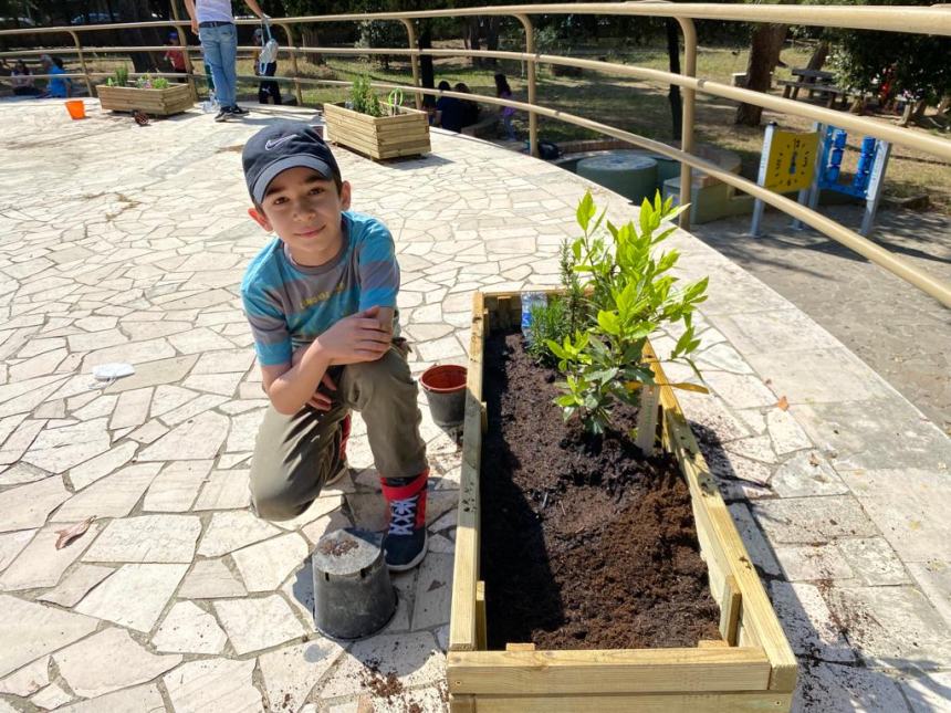 Grande successo dell’iniziativa “Adotta le aromatiche alla Villa”