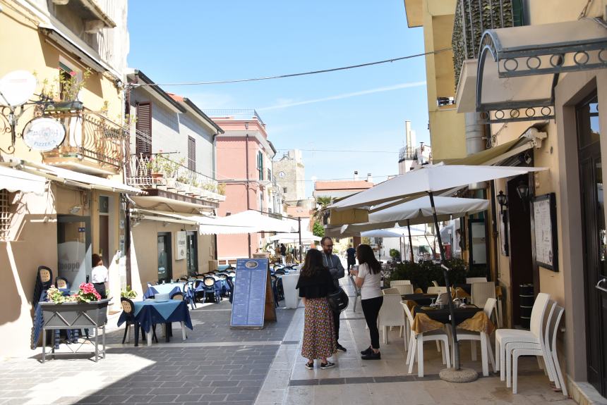 Primo maggio, turismo alla prova del 9: eventi, locali e primo assaggio della spiaggia