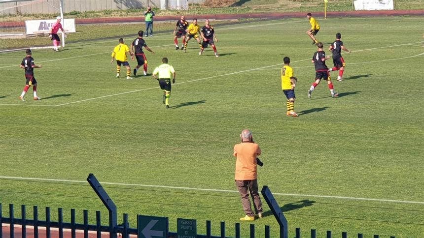 Stagione infinita per il calcio termolese, Termoli 2016 centra la finale playoff