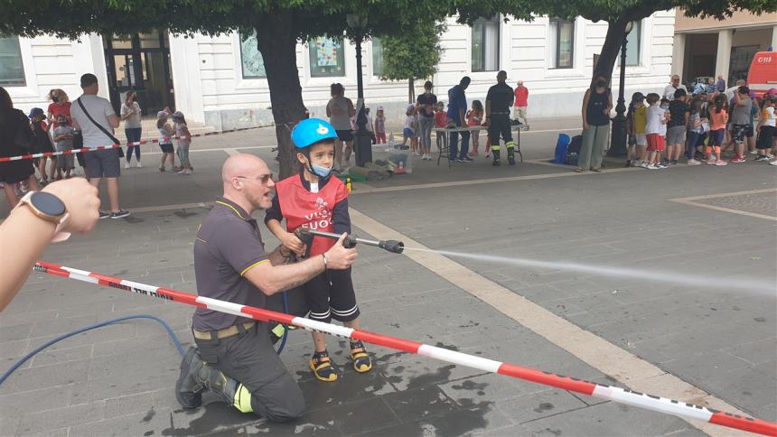 Pompieropoli, studenti termolesi a lezione dai Vigili del fuoco