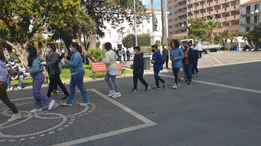 La città che legge: in piazza Monumento la festa dei libri