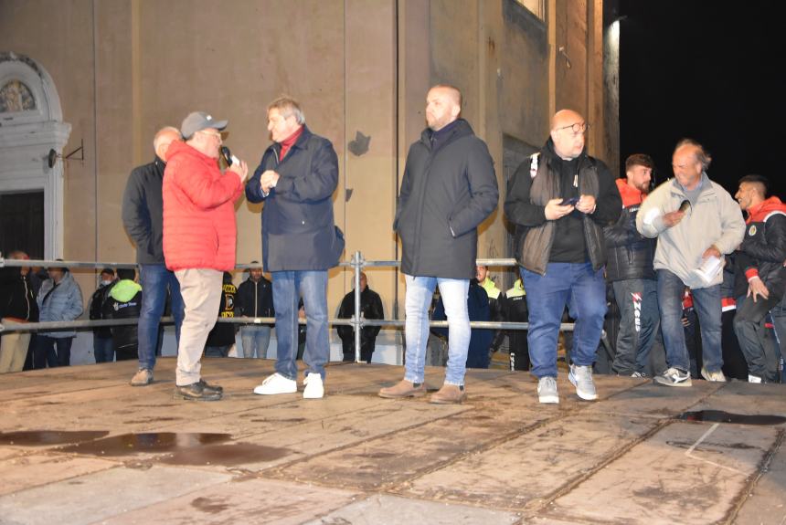 La festa del Termoli calcio in piazza Sant'Antonio