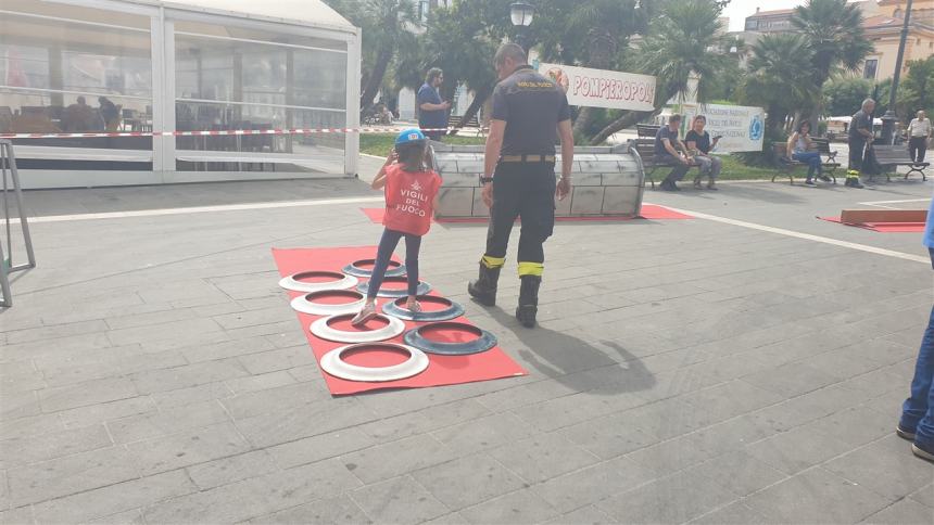 Pompieropoli, studenti termolesi a lezione dai Vigili del fuoco