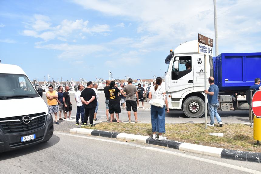 Riunione d'urgenza delle marinerie italiane ad Ancona, slitta il flash mob