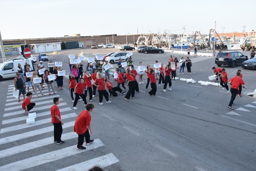 Flash mob al porto di Termoli