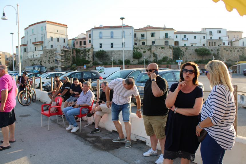 La protesta di ieri sera al porto di Termoli