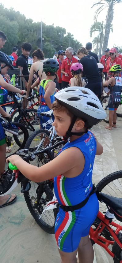 Giovani e giovanissimi triatleti crescono, terzetto in gara a Montesilvano