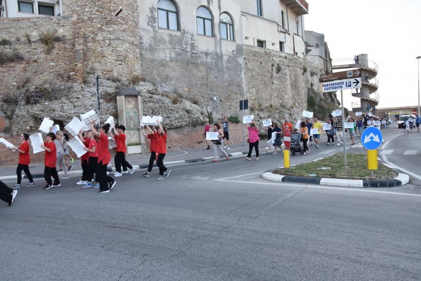 Flash mob al porto di Termoli