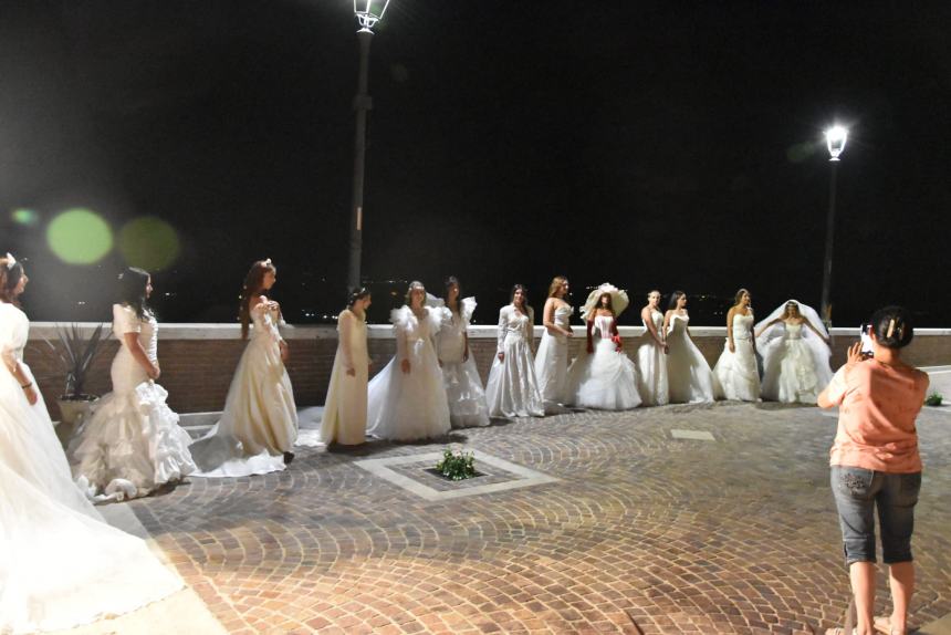Sfilata di abiti da sposa a San Martino in Pensilis