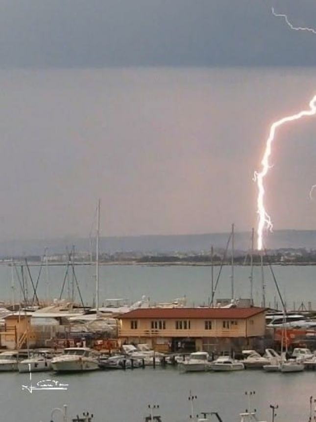 La tempesta nel mare Adriatico