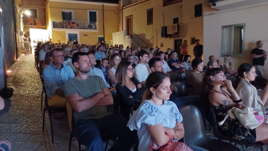 A Largo Tornola sipario sull'Alta Marea: le premiazioni