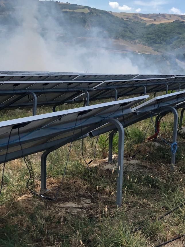 Incendio presso l'impianto fotovoltaico di San Giuliano di Puglia