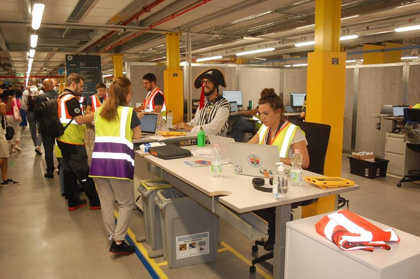 Inaugurato il centro logistico Amazon di San Salvo