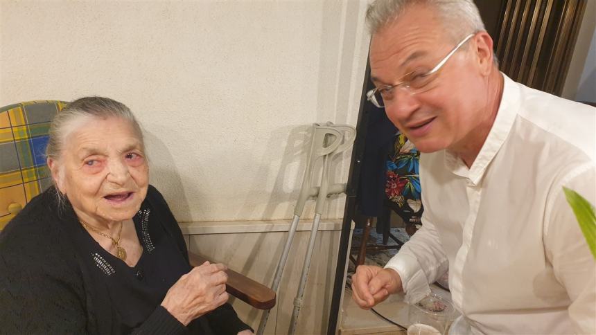 100 anni di zia Isolina: i festeggiamenti