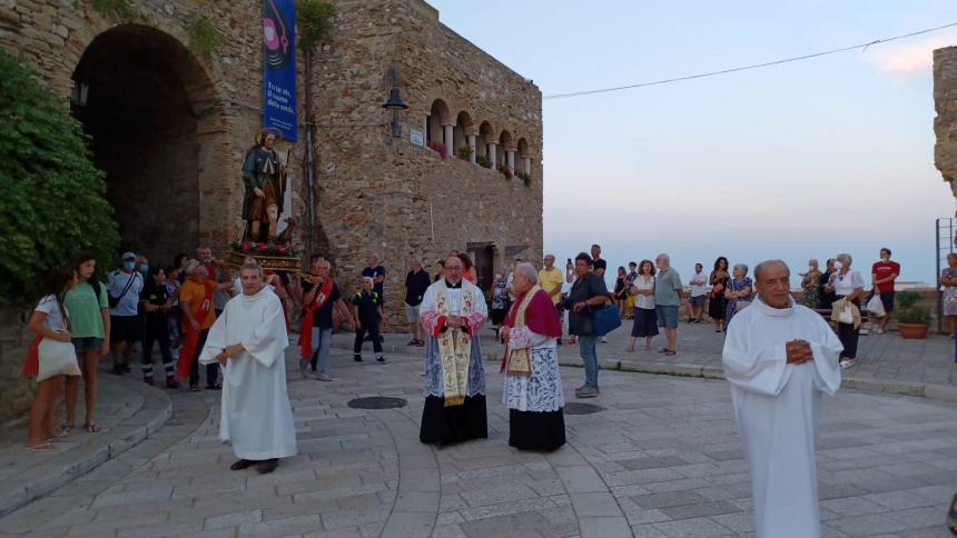 Cattedrale e borgo antico omaggiano San Rocco