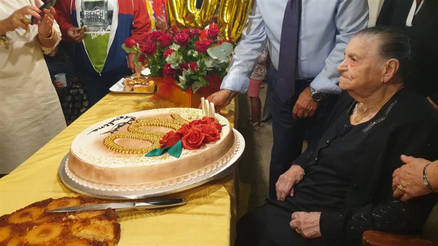 100 anni di zia Isolina: i festeggiamenti