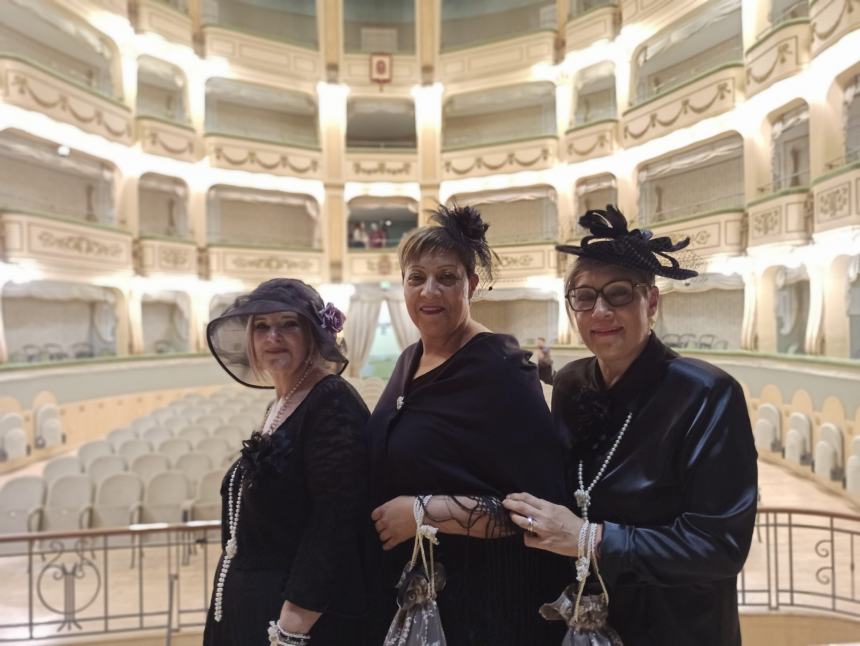 Anche maestre in scena nel successo della Traviata al Teatro Savoia