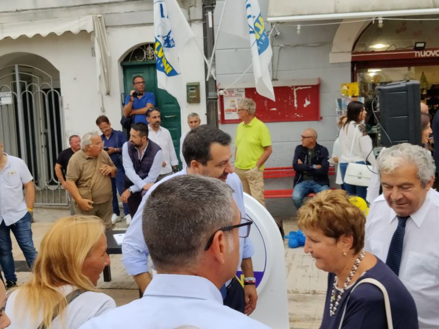 Salvini: "A Vasto un mare fantastico, ma si può  fare di più. La soppressione del tribunale inutile"