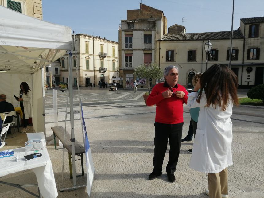 "Nonno Ascoltami" in Piazza Rossetti: "La prevenzione è importante a qualsiasi età"