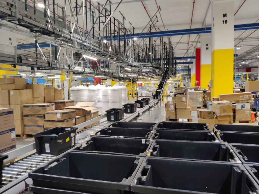 Amazon di San Salvo: "Tecnologia e sicurezza per migliorare la qualità del lavoro"