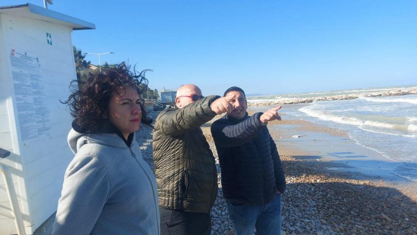 A Casalbordino spiaggia inghiottita dal mare, emergenza sia sul lungomare sud che quello nord