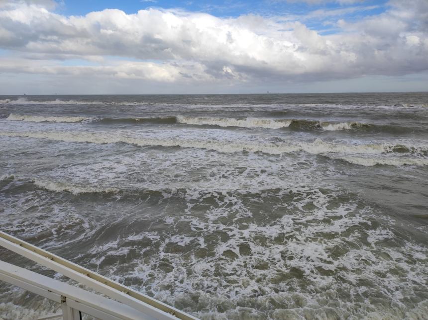 A Casalbordino spiaggia inghiottita dal mare, emergenza sia sul lungomare sud che quello nord