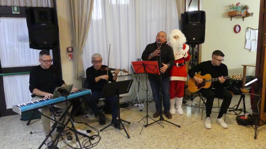 Festa di Natale alla Rsa San Vitale con la collaborazione di Ecologica Valtrigno