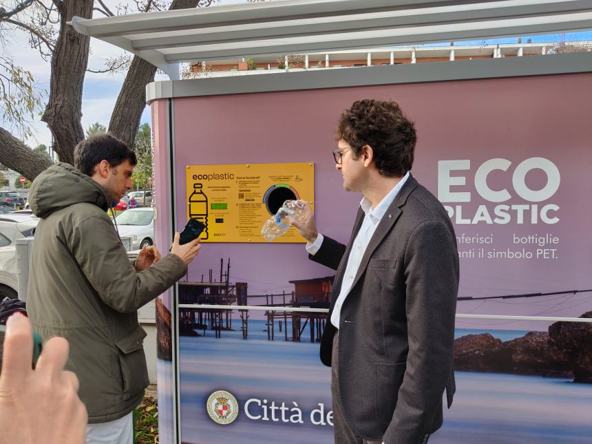 Inaugurato l'Eco plastic di Piazza Baden Powell