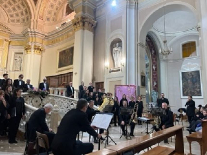 Tanti applausi per il concerto di Natale che si è tenuto a Santa Maria Maggiore