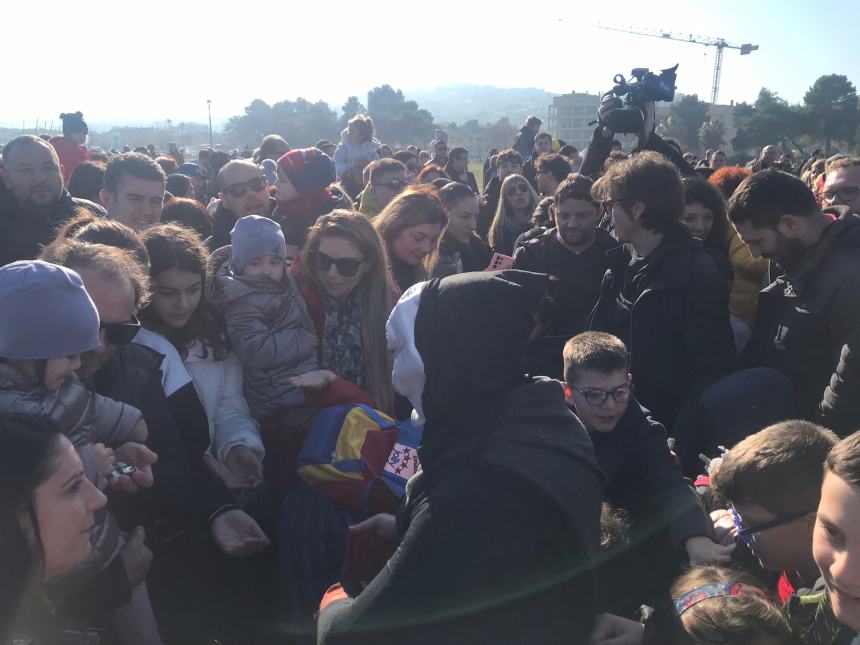 In tantissimi in spiaggia per "La Befana vien dal mare"