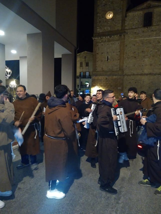 A San Buono paese in festa con i tradizionali canti di Sant'Antonio