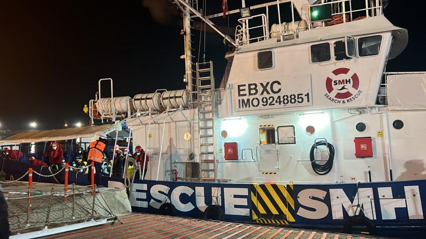 Sono in buona salute i 40 migranti sbarcati nella notte a Ortona