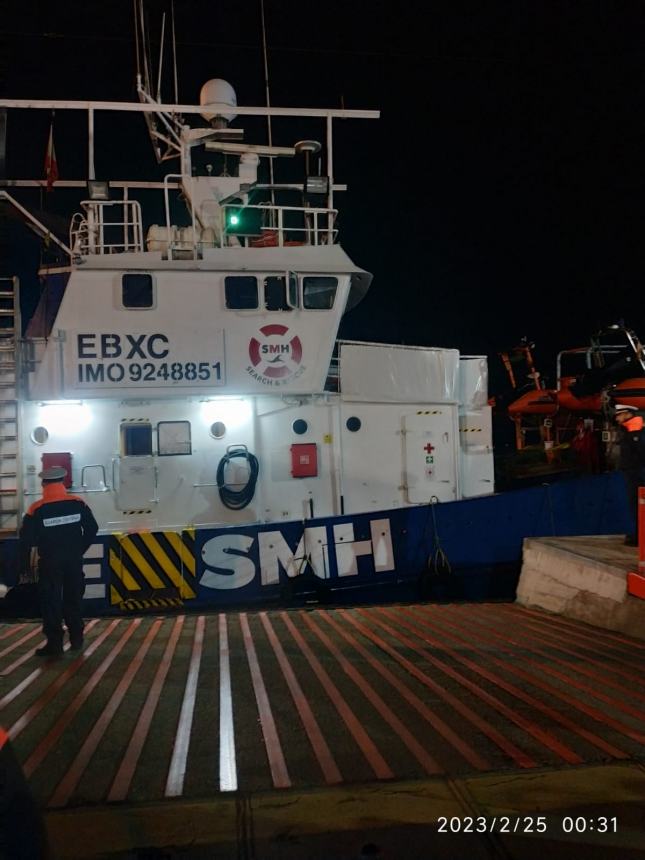 Sono in buona salute i 40 migranti sbarcati nella notte a Ortona