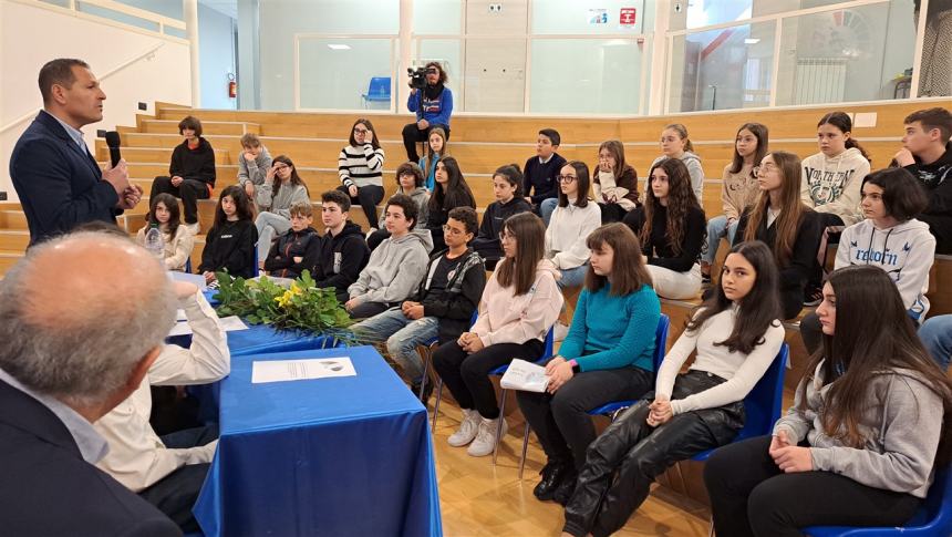 Un "Parlamentino" a scuola, la "Maria Brigida" diventa un'istituzione