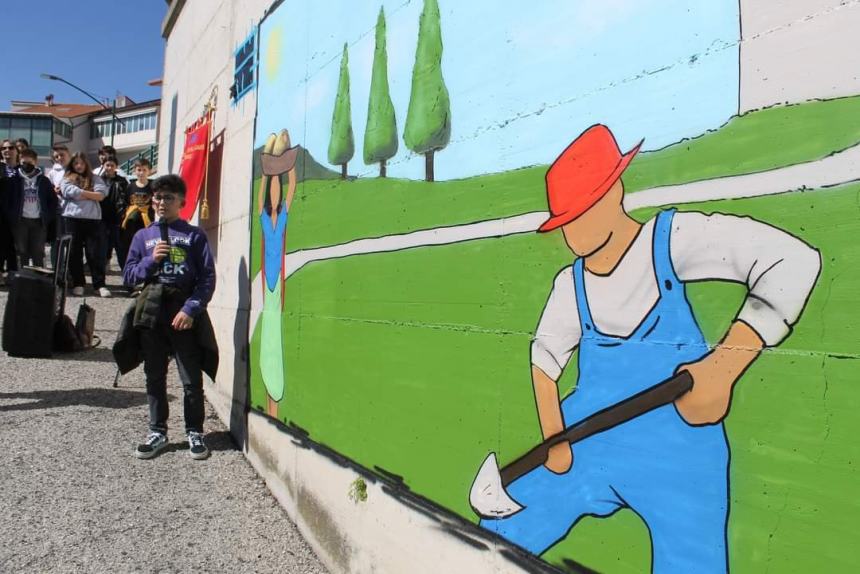 Inaugurati a Casoli  tre murales con il progetto "L'Altro e noi"
