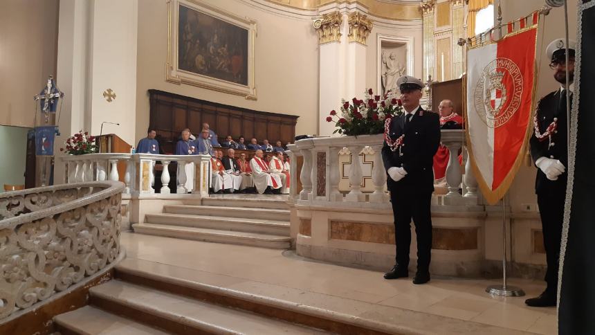 In tanti alla tradizionale Festa della Sacra Spina a Vasto, Santa Messa e processione