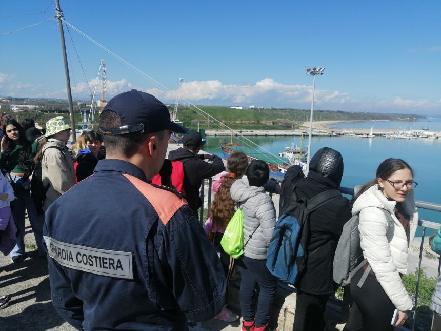 Studenti protagonisti della Giornata del Mare, Varone: “Porto destinato a crescere”