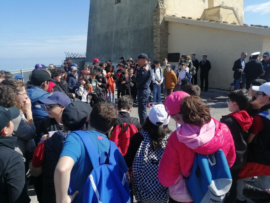 Studenti protagonisti della Giornata del Mare, Varone: “Porto destinato a crescere”