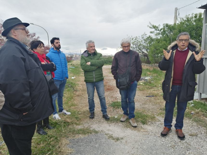 Miasmi di Punta Penna: "Siamo stufi di vivere il disagio degli odori molesti"