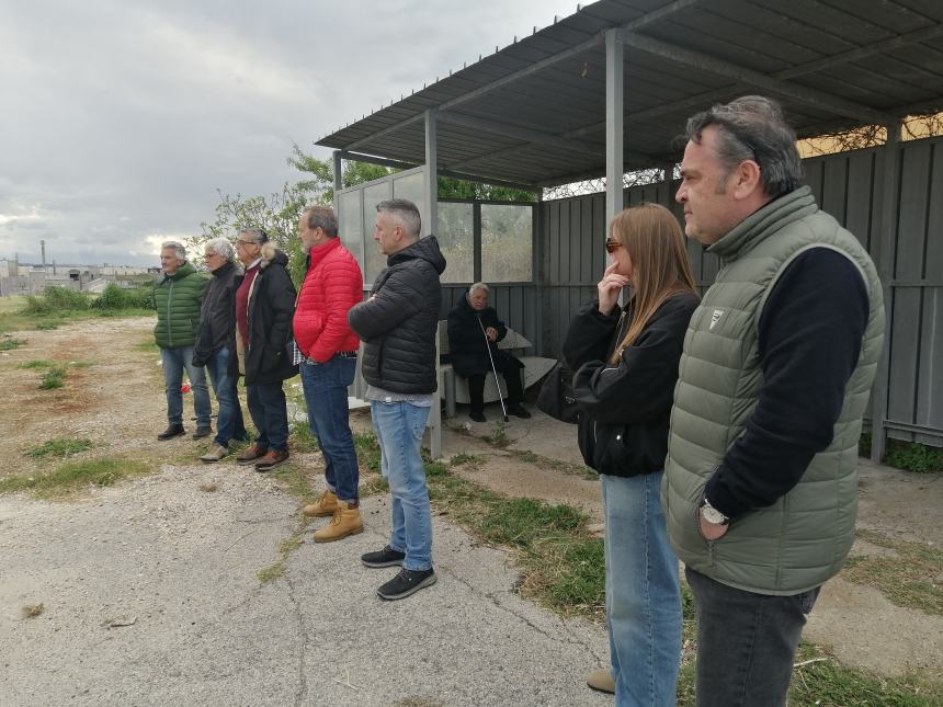 Miasmi di Punta Penna: "Siamo stufi di vivere il disagio degli odori molesti"