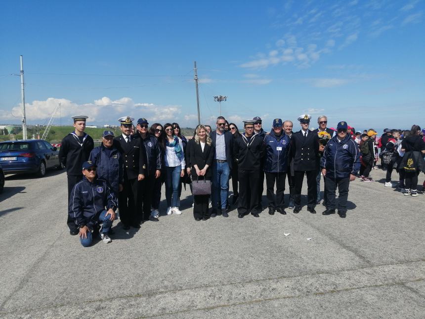 Studenti protagonisti della Giornata del Mare, Varone: “Porto destinato a crescere”