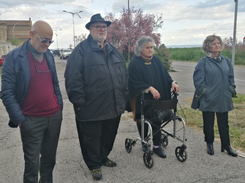 Miasmi di Punta Penna: "Siamo stufi di vivere il disagio degli odori molesti"