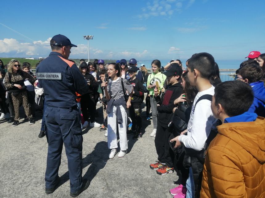 Studenti protagonisti della Giornata del Mare, Varone: “Porto destinato a crescere”