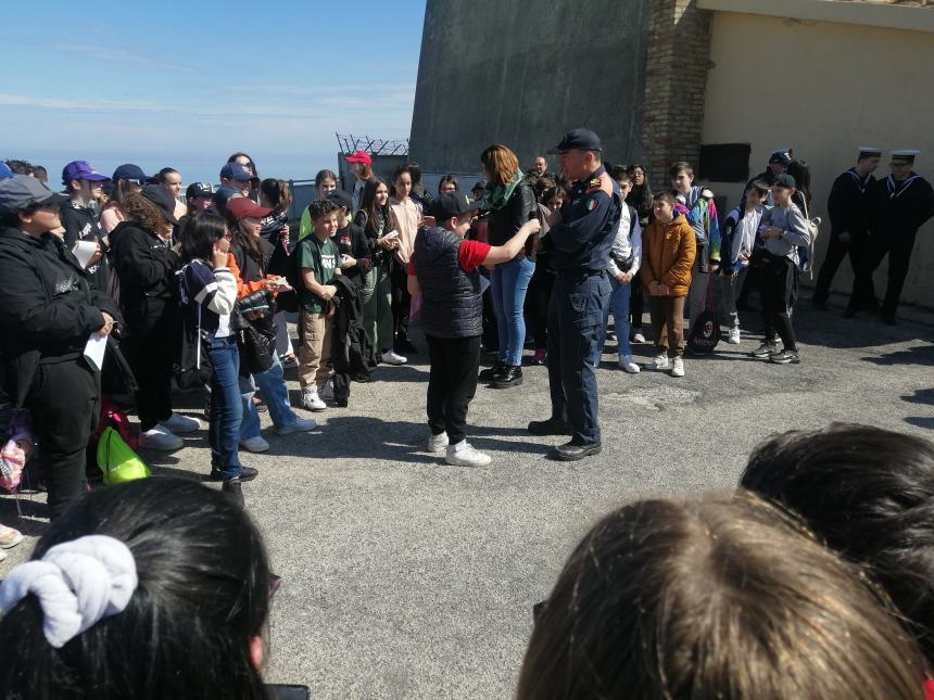 Studenti protagonisti della Giornata del Mare, Varone: “Porto destinato a crescere”