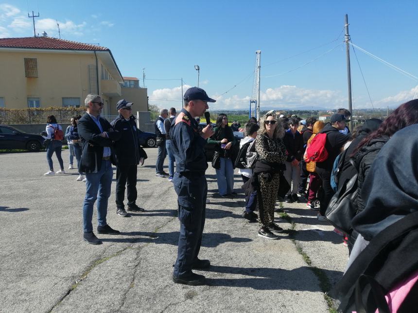 Studenti protagonisti della Giornata del Mare, Varone: “Porto destinato a crescere”