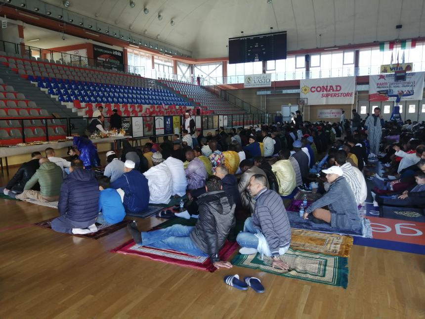 Festa di fine Ramadan a Vasto: "Preghiera per la pace e per ringraziare di ciò che abbiamo"